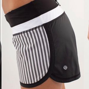 Groovy Run size 8 Lululemon shorts